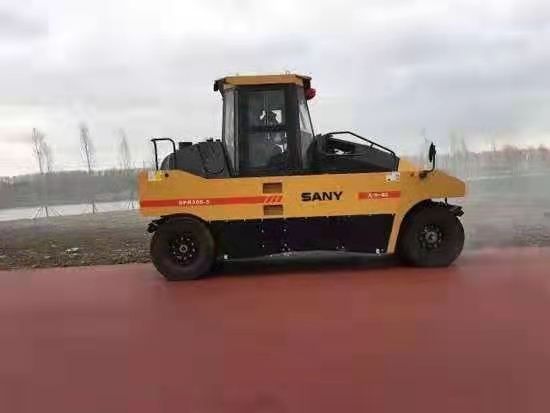 租壓路機(jī)該注意什么？